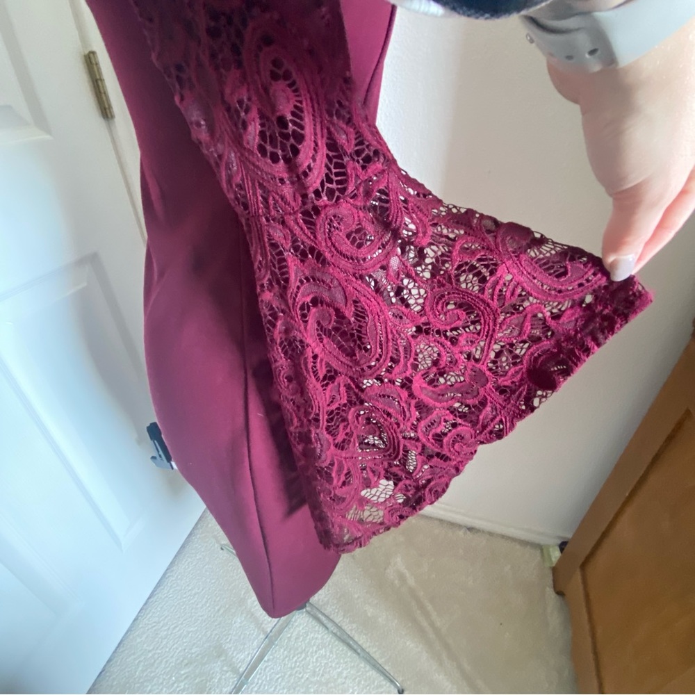 Rebecca B Lace Bell Sleeve Cocktail Dress, Size 6, Merlot colored. - Picture 3 of 7